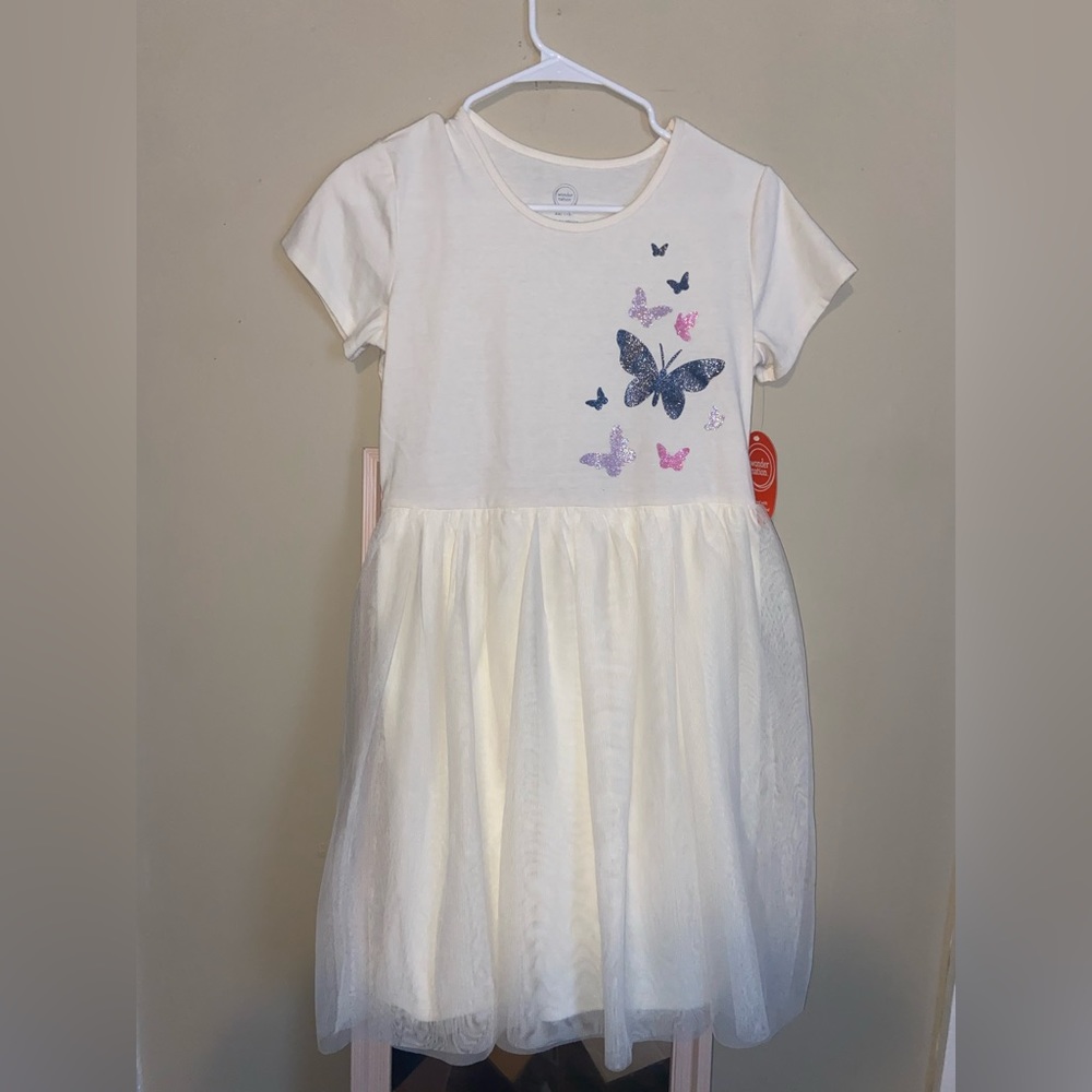 Girls dress